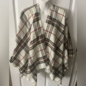 V Fraas ruana wrap/poncho/shawl in plaid